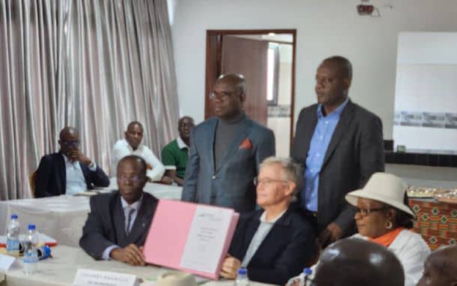 Côte d’Ivoire/Palmafrique : la direction générale et le syndicat des employés signent un 4ème protocole d'accord de trêve sociale