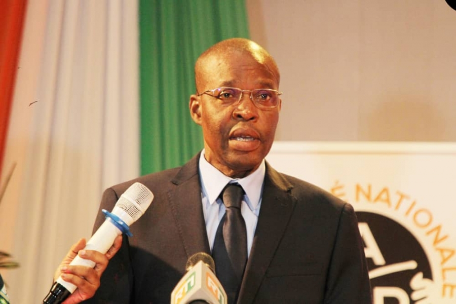 Côte d’Ivoire : le gouvernement exhorte à une utilisation responsable de l’internet et des réseaux sociaux