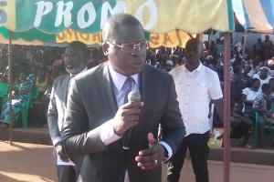 Le ministre Amédé Kouakou annonce la pose de la première du siège du RHDPà Bacanda 