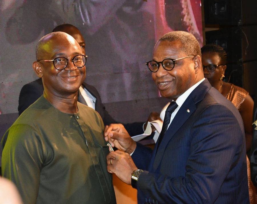 Côte d’Ivoire : Adama Kamara remet 163 médailles d’honneur de travail en ‘’vermeil’’ et ‘’argent’’ aux agent de MTN