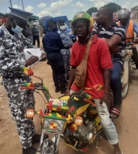 Sécurité routière/ Sako Brahima (DR des Transports) aux motocyclistes de Bouaké : « C’est désormais, même le téléphone au guidon sera sanctionné »