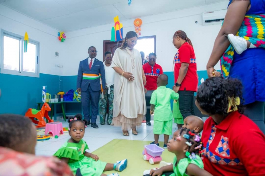 Côte d’Ivoire/Structures socio-éducatives de base : Nassénéba Touré soutient les tout-petits