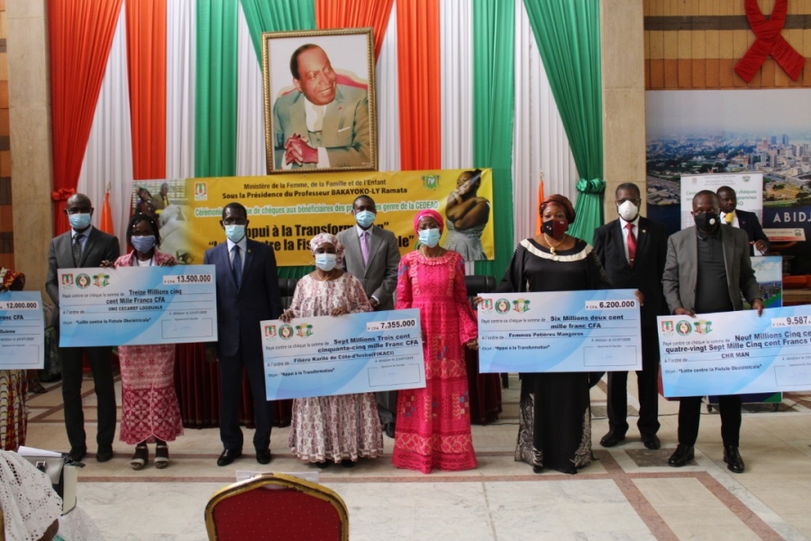 Programme Genre CEDEAO:  La ministre Bakayoko-Ly remet 48 millions FCFA aux bénéficiaires