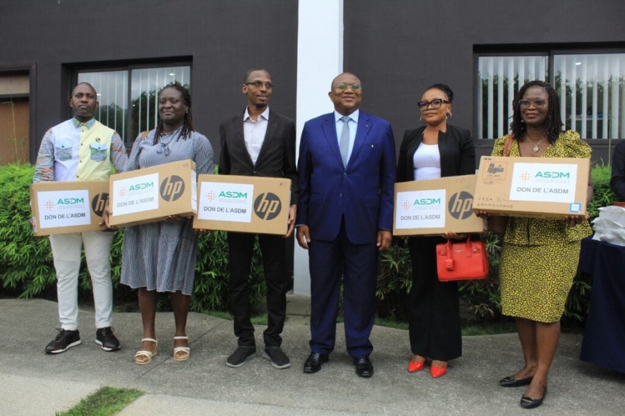 Côte d’Ivoire : Raphaël Tanoh(Ebony 2022) et Serges Kolia( Ebony 2018) reçoivent leur voiture
