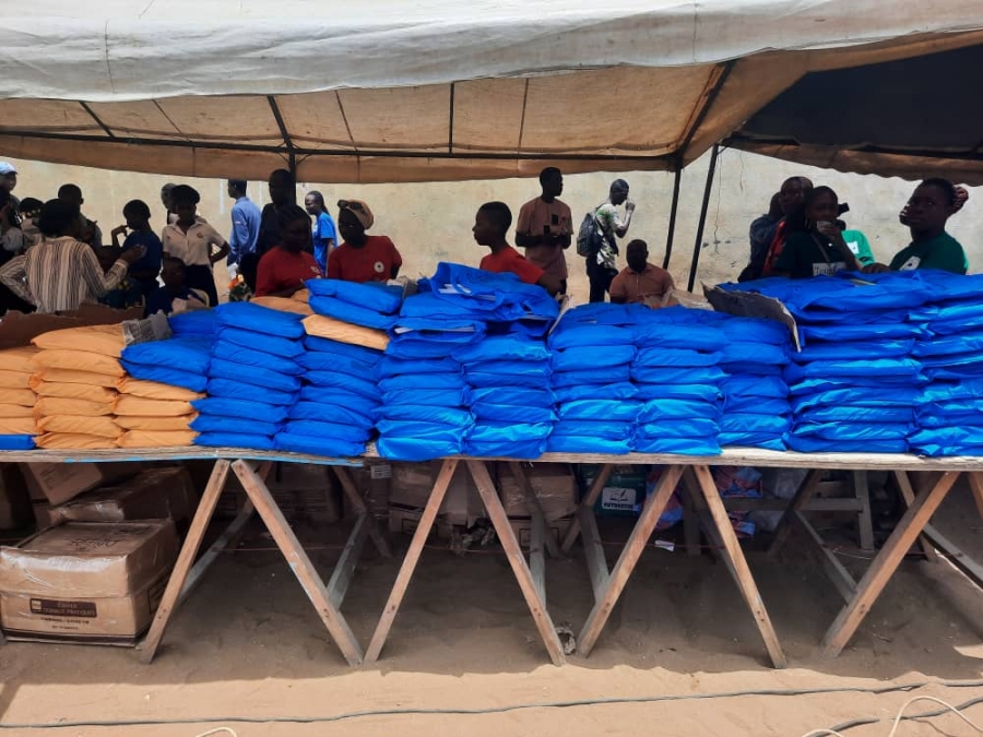 Côte d’Ivoire/Rentrée scolaire : l'ONG Sauvé pour servir l’Éternel fait don de 1605 kits scolaires à plusieurs familles