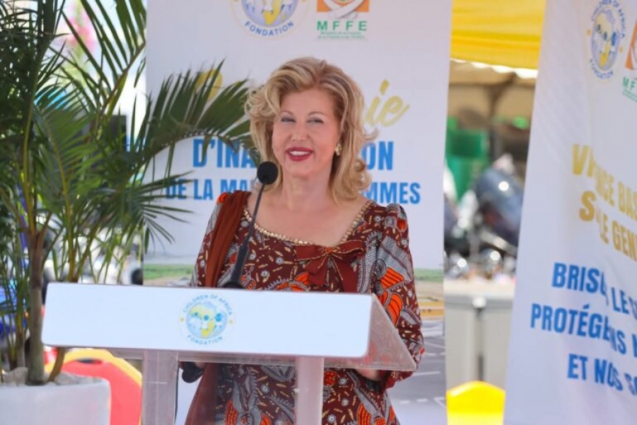 Côte d’Ivoire: la Première dame inaugure la Maison des femmes d’Adiaké