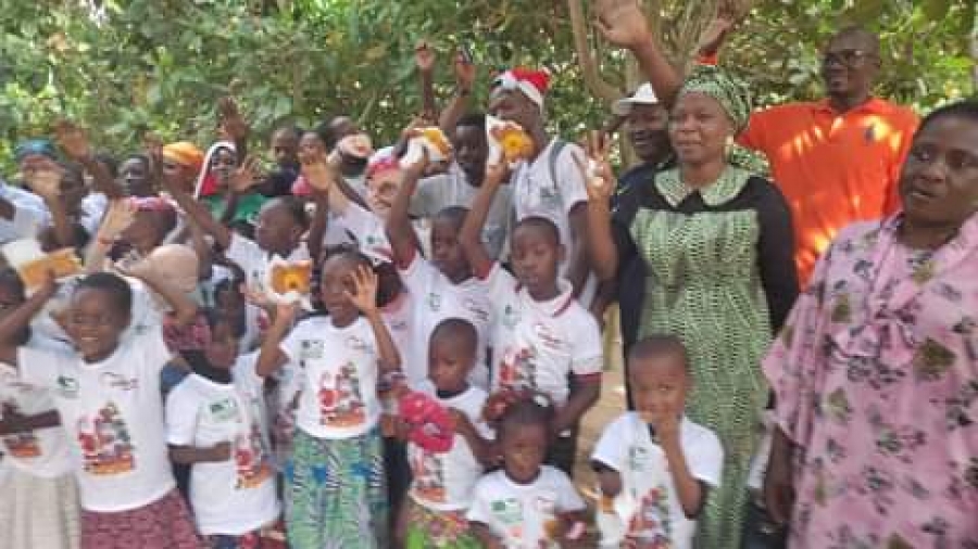 Côte d’Ivoire : Adjamé Vision et la CAPHCI offrent la magie de noël aux enfants handicapés d&#039;Abobo