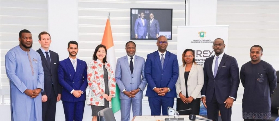 Côte d’Ivoire : Mamadou Sangafowa-Coulibaly signe plusieurs conventions pour la réalisation de quatre centrales solaires d’une capacité de 210,3 MWc