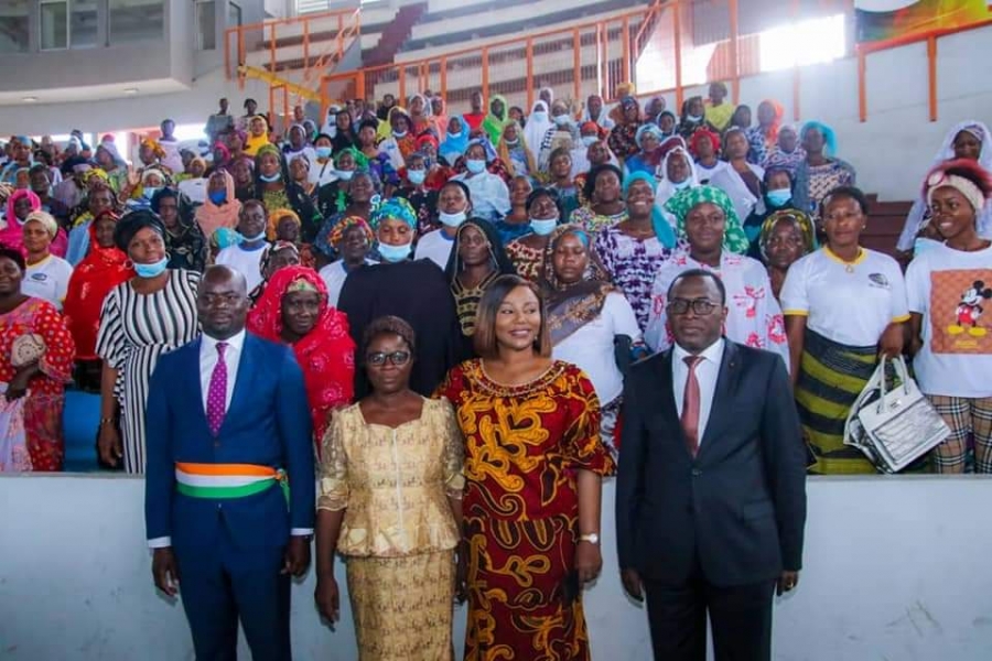 La journée internationale de la veuve et de l'orphelin : La Ministre Nassénéba Touré invite tous à la solidarité