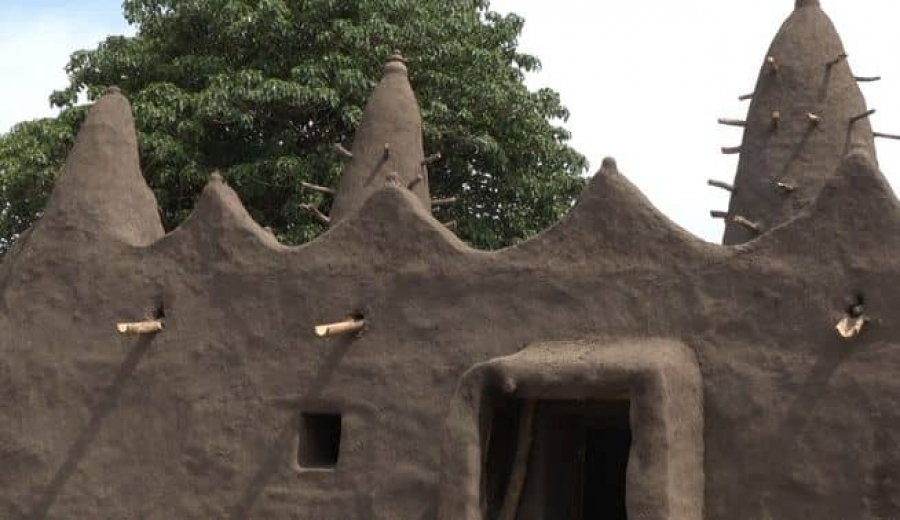 Côte d'Ivoire : l'OIPC remet les clés de la mosquée de type soudanais réhabilitée à Siana