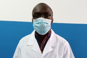 Côte d’Ivoire-Covid 19 : “Tous les malades ne nécessitent pas forcément un suivi médical clinique” (Médecin)