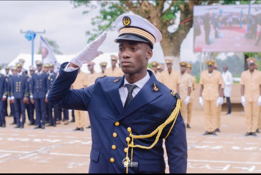 Cérémonie de distinction : Coulibaly Fougnakon Karim rafle le prix du meilleur des meilleurs de la 34e promotion de l’Académie régionale des sciences et techniques de la mer (ARSTM).