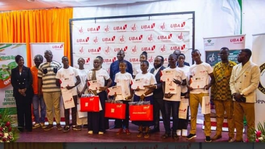 Côte d'Ivoire/Concours national de dissertation : les lauréates reçoivent leurs prix