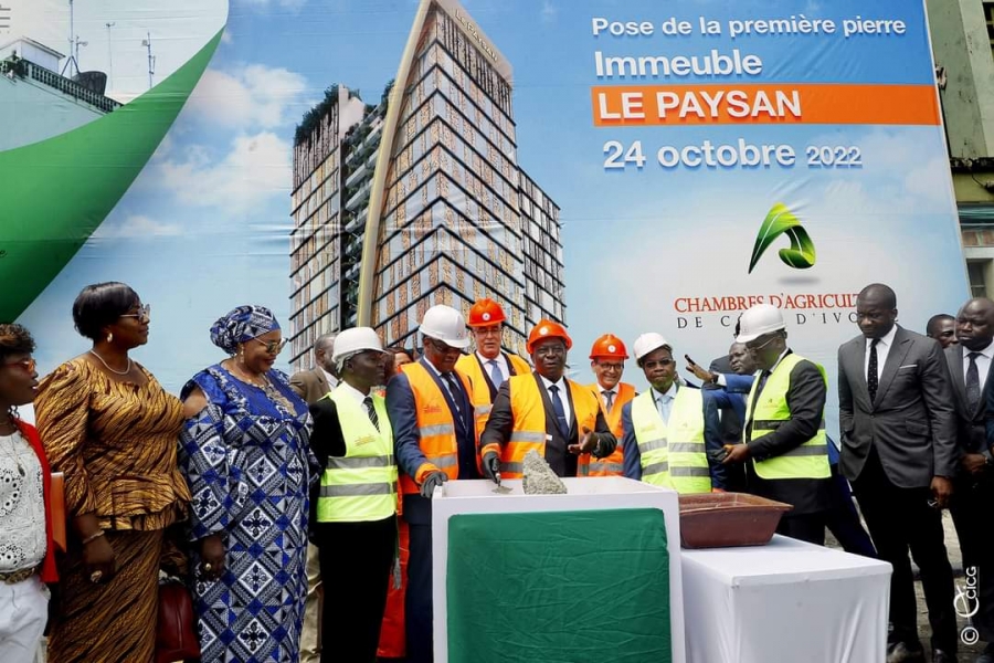 Agriculture : le Ministre Adjoumani lance les travaux de construction de l’immeuble « Le Paysan », une double tour de 20 étages
