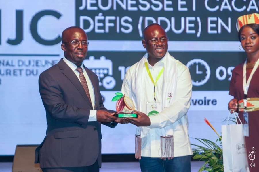 Côte d'Ivoire/Durabilité du cacao : le gouvernement encourage les jeunes à jouer un rôle clé dans la réinvention de la filière