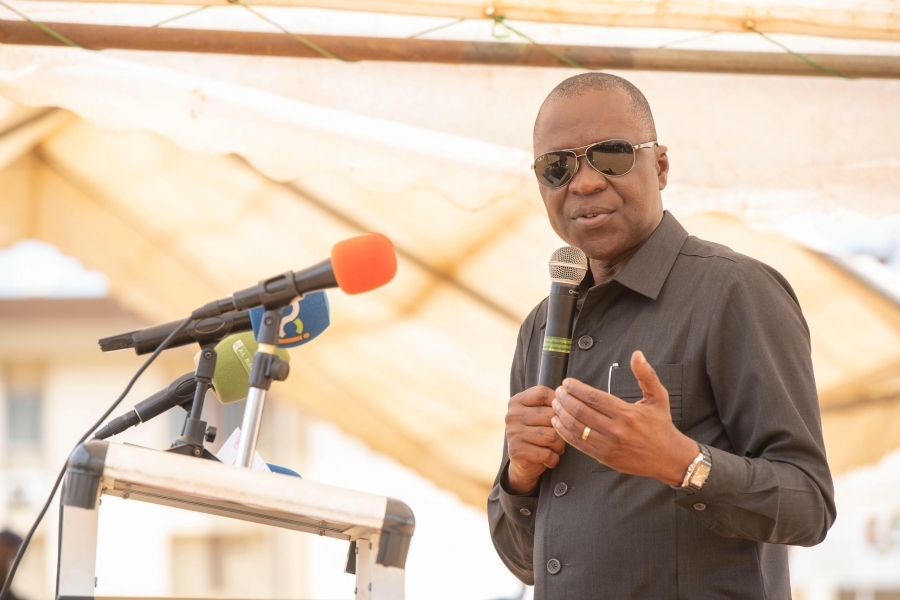 Côte d’Ivoire : Amadou Koné renforce le dialogue avec les communautés coutumières, religieuses et les transporteurs de Dabou
