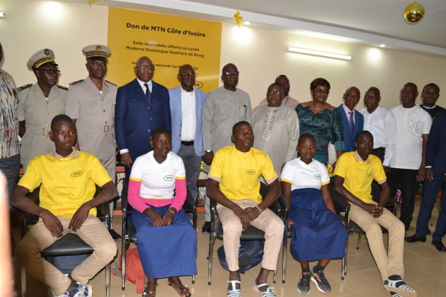 Côte d’Ivoire : Lycée Moderne Dominique Ouattara de Kong bénéficie d’une salle multimédia grâce à la Fondation MTN