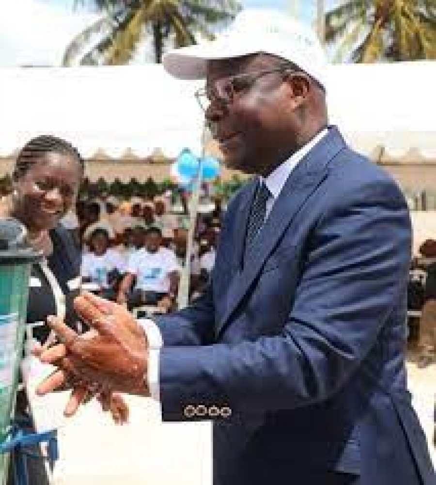 Côte d&#039;Ivoire/ Journée mondiale du lavage des mains : Le Ministre Dimba invite à la pratique quotidienne du geste