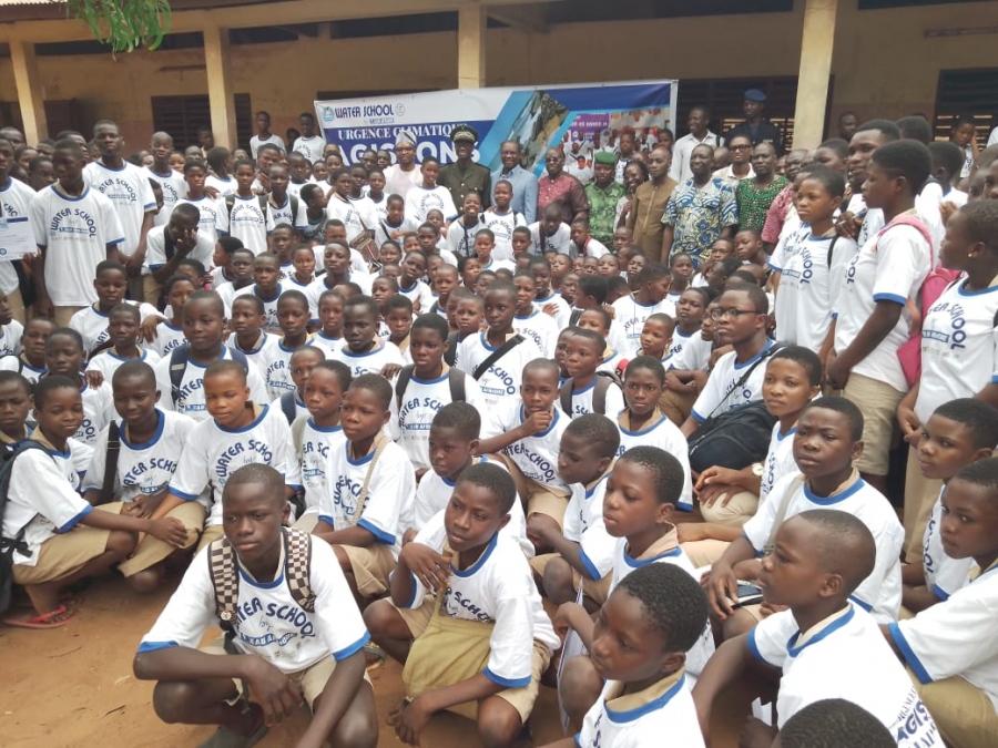 Caravane water school jeunes et climat : La 12è édition a démarré à Cotonou, une escale prévue à Abidjan