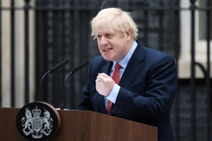 Grande Bretagne : De retour, Johnson appelle les Britanniques à être patients face au confinement