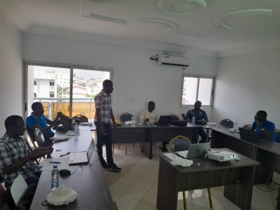 Côte d&#039;Ivoire : Des enseignants chercheurs et étudiants en formation sur le  fonctionnement du logiciel NVIVO