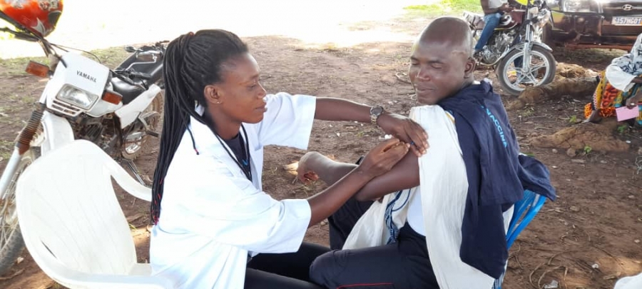 Lutte contre la COVID-19 : Les enseignants de Touba vaccinés