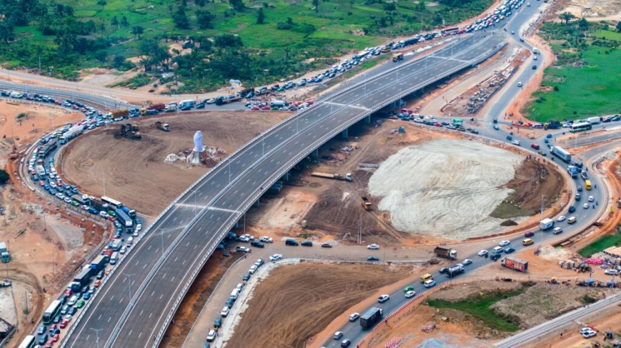 Côte d’Ivoire: l’échangeur d’Akwaba à Port-Bouët sera mis en circulation le 19 mars 2025 (Officiel)