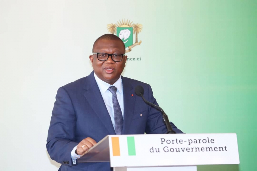 Côte d’Ivoire/Désinformation : Amadou Coulibaly promeut la campagne « En ligne tous responsables » dans les communes d’Adjamé et de Koumassi
