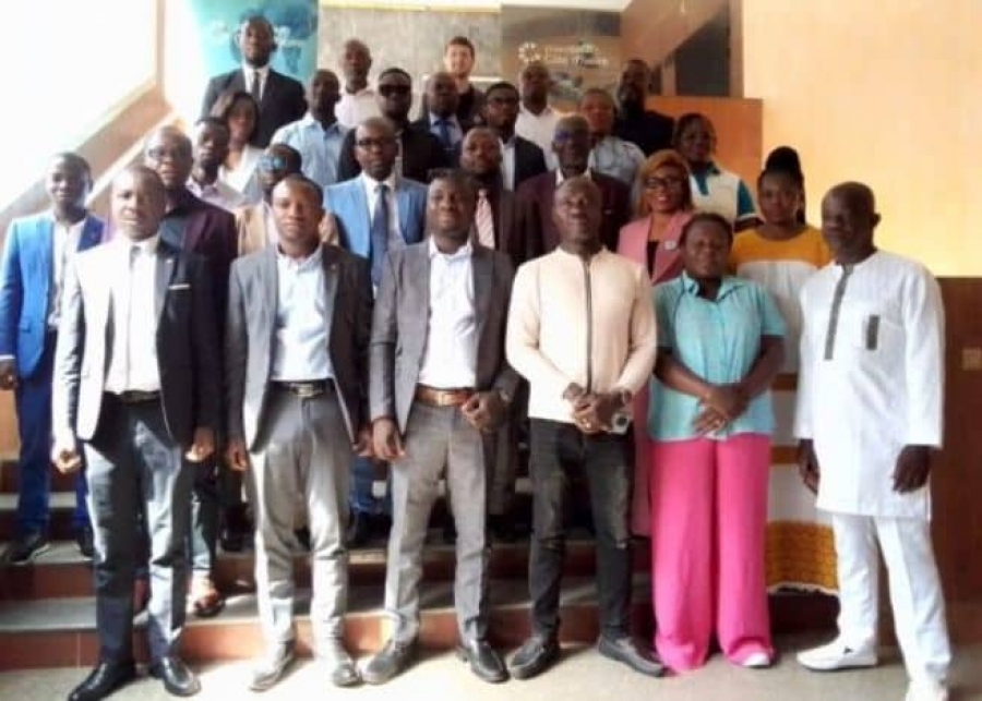 Côte d'Ivoire/Artisans miniers: des établissements financiers s'engagent à les accompagner