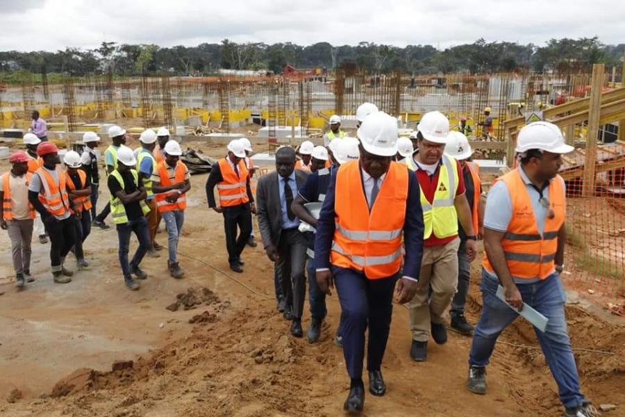 Côte d’Ivoire/CHU d'Abobo : Pierre Dimba s'imprègne du niveau d'avancement des travaux de construction